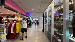 Lucky Plaza (D9), Retail #495670461